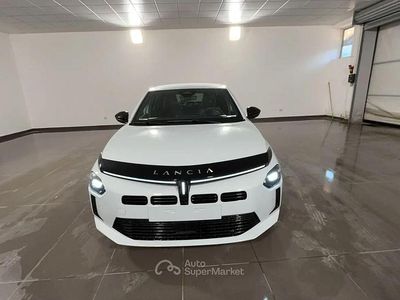 Nuova Lancia Ypsilon 101 CV (74 kW) 2026 Bianco Utilitaria