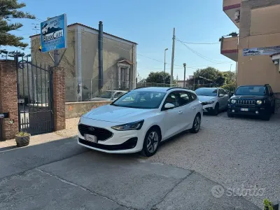 Usata Ford Focus 120 CV (88 kW) 2023 Bianco Station wagon