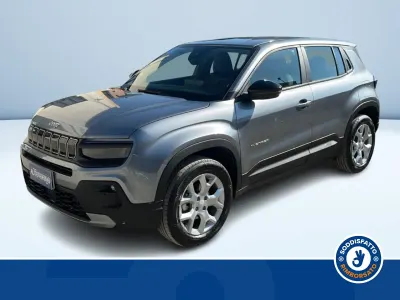 Usata Jeep Avenger Altitude 100 CV (73 kW) 2025 Grigio scuro metallizzato SUV