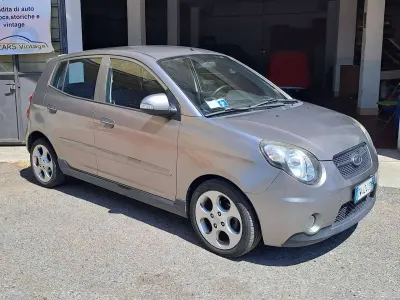Occasion Kia Picanto 63 ch (46 kW) 2009 Gris Citadine