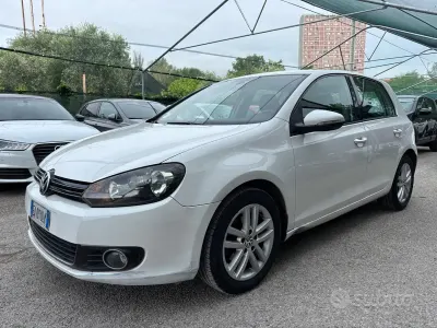 Usata VW Golf VI Highline 105 CV (77 kW) 2010 Bianco Utilitaria