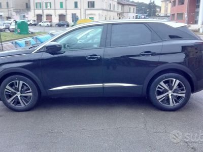 usata Peugeot 3008 cambio automatico nuova