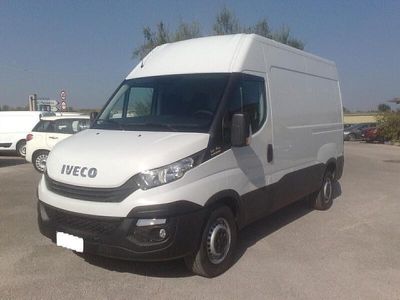 usata Iveco Daily 2.3hpi Furgone di serie - 2019