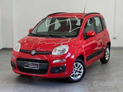 Usata Fiat Panda Lounge 69 CV (50 kW) 2019 Rosso Utilitaria