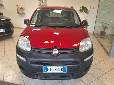 Usata Fiat Panda Pop 75 CV (55 kW) 2015 Rosso Utilitaria