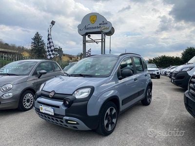 Usata Fiat Panda Cross Cross 69 CV (50 kW) 2022 Grigio pastello Utilitaria