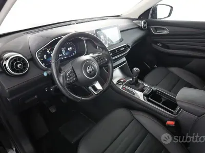 Usata MG HS Luxury 162 CV (119 kW) 2023 Nero SUV