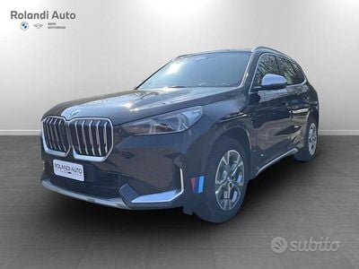 Usata BMW X1 xLine 163 CV (119 kW) 2023 Black sapphire metallizzato SUV