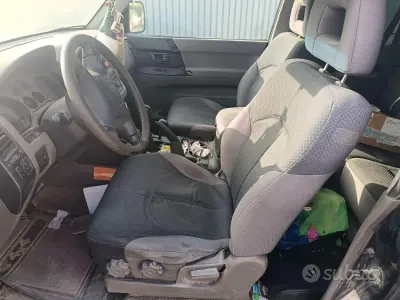 Usata Mitsubishi Pajero 115 CV (84 kW) 2002 Bluazzurro SUV