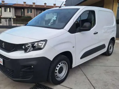 Usata Peugeot Partner Premium 102 CV (75 kW) 2020 Bianco Monovolume