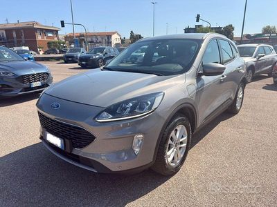 Usata Ford Kuga 152 CV (111 kW) 2021 Marrone SUV