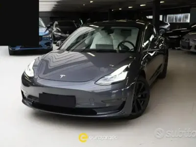 Usata Tesla Model 3 152 kW (208 CV) 2020 Grigio Berlina