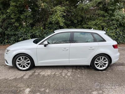 Gebraucht Audi A3 Ambition 105 PS (77 kW) 2013 Weiß Limousine