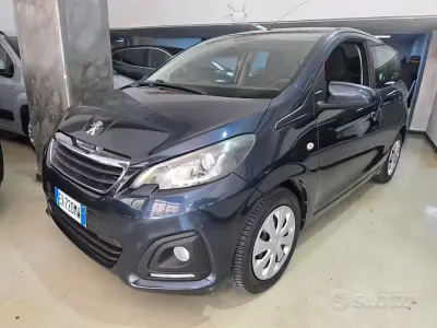 Usata Peugeot 108 69 CV (50 kW) 2014 Grigio Berlina
