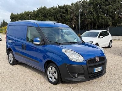 Usata Fiat Doblò Dynamic 104 CV (76 kW) 2013 Blu Monovolume