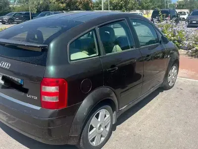 Usata Audi A2 75 CV (55 kW) 2002 Verde Utilitaria