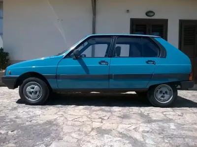 Usata Citroën Visa 56 CV (41 kW) 1982 Bluazzurro Utilitaria