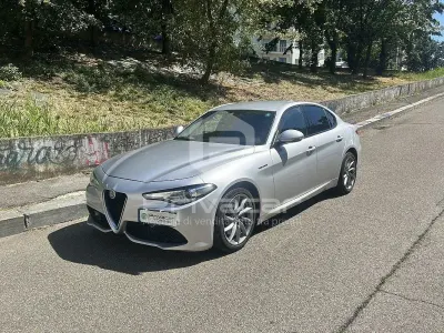 Usata Alfa Romeo Giulia Veloce 211 CV (155 kW) 2018 Grigio Berlina