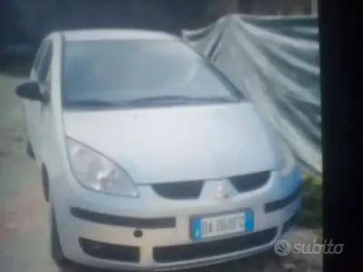 Usata Mitsubishi Colt 95 CV (69 kW) 2006 Grigio Berlina