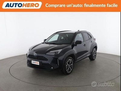 Usata Toyota Yaris Cross Lounge 92 CV (67 kW) 2024 Nero SUV