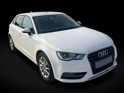 Usata Audi A3 Ambiente 110 CV (80 kW) 2015 Bianco Berlina