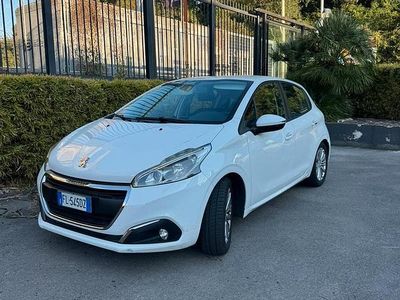 Usata Peugeot 208 2017 Bianco Utilitaria