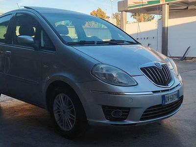 Usata Lancia Musa 90 CV (66 kW) 2008 Monovolume