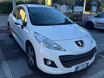 Usata 2011 Peugeot 207 Berlina | 5900 € (Buon prezzo)