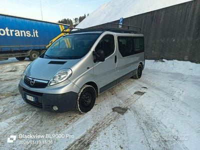 Usata Opel Vivaro 120 CV (88 kW) 2008 Grigio Monovolume