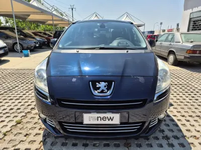 Usata Peugeot 5008 Premium 109 CV (80 kW) 2010 Blu Monovolume