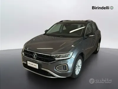 Usata VW T-Roc Style 150 CV (110 kW) 2023 Grigio SUV