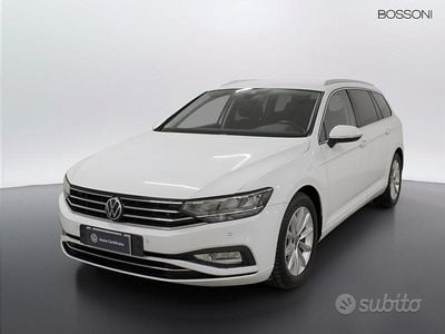 Usata VW Passat Business 150 CV (110 kW) 2021 Bianco Station wagon