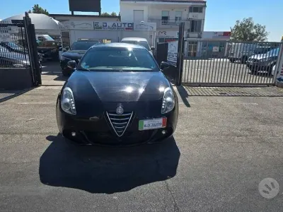 Usata Alfa Romeo Giulietta Exclusive 105 CV (77 kW) 2012 Nero Utilitaria