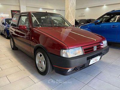 Usata Fiat Uno Racing 111 CV (81 kW) 1992 Bordeaux metallizzato Utilitaria