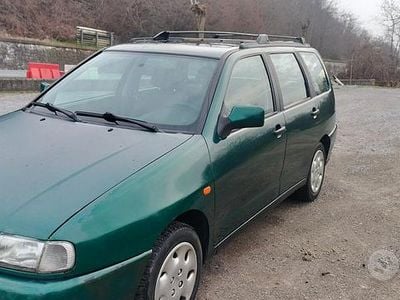 Usata Seat Cordoba 90 CV (66 kW) 2001 Verde Station wagon