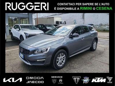 Usata Volvo V60 CC 150 CV (110 kW) 2018 Grigio Station wagon
