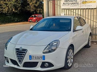 Occasion Alfa Romeo Giulietta Progression 120 ch (88 kW) 2014 Blanc Citadine