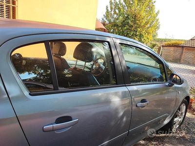 Usata Opel Corsa 2008 Grigio Utilitaria
