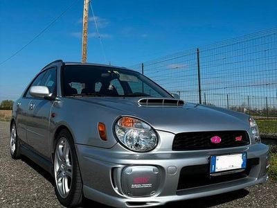 Usata Subaru Impreza 218 CV (160 kW) 2001 Grigio Station wagon