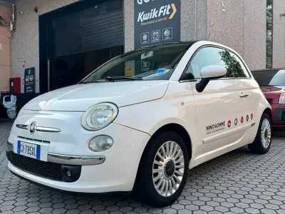 Usata Fiat 500 Lounge 69 CV (50 kW) 2010 Bianco Berlina