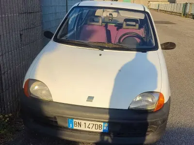 Usata Fiat Seicento Young 39 CV (28 kW) 2000 Utilitaria