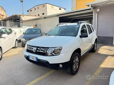 Usata Dacia Duster Ambiance 90 CV (66 kW) 2015 Bianco SUV