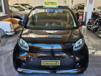 Usata Smart ForTwo Coupé Passion 41 kW (56 CV) 2021 Nero Utilitaria