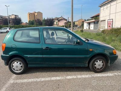 Usado VW Polo 50 CV (36 kW) 1997 Verde Utilitario