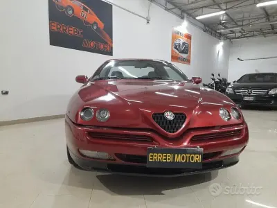 Usata Alfa Romeo GTV 150 CV (110 kW) 1997 Rosso Coupé