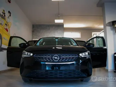 Usata Opel Corsa 75 CV (55 kW) 2021 Nero Utilitaria