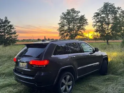 Usata Jeep Grand Cherokee 250 CV (183 kW) 2014 Grigio SUV