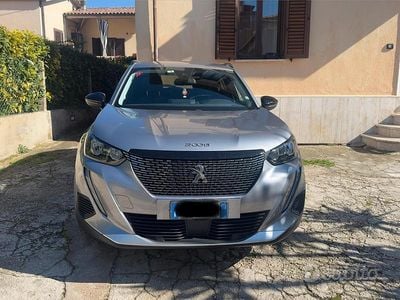 Używany Peugeot 2008 101 KM (74 kW) 2022 Szary SUV