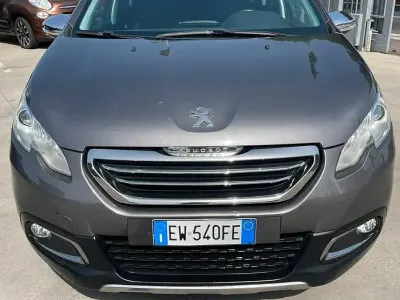 Usata Peugeot 2008 Allure 92 CV (67 kW) 2014 Grigio SUV