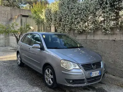 Usata VW Polo Sportline 80 CV (58 kW) 2007 Grigio Utilitaria